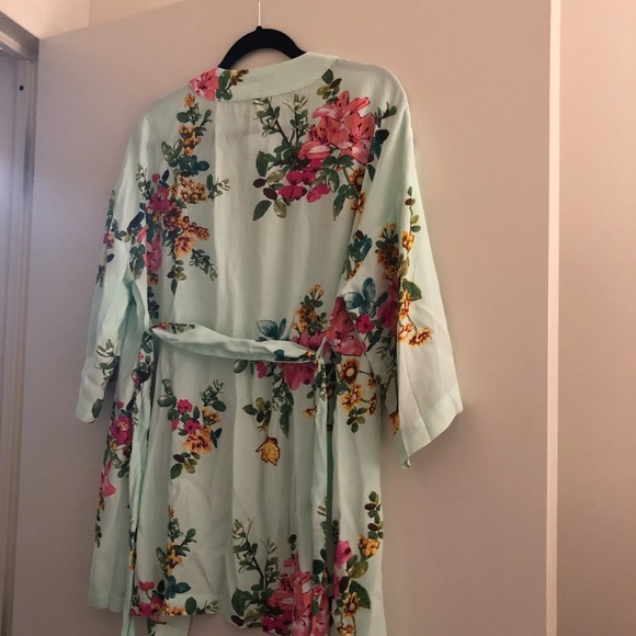 Floral Jacket - Picture 4 of 4